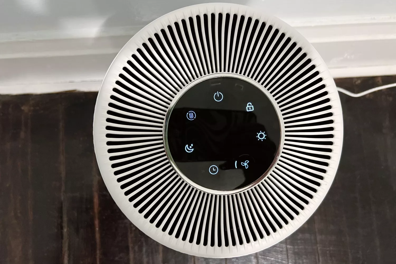 The top of the Kenmore 850e Air Purifier